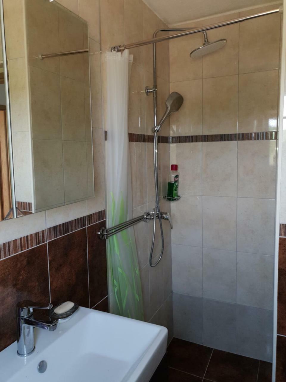 Apartament Nella *