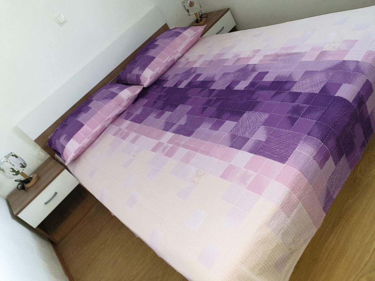 Nella * Zadar