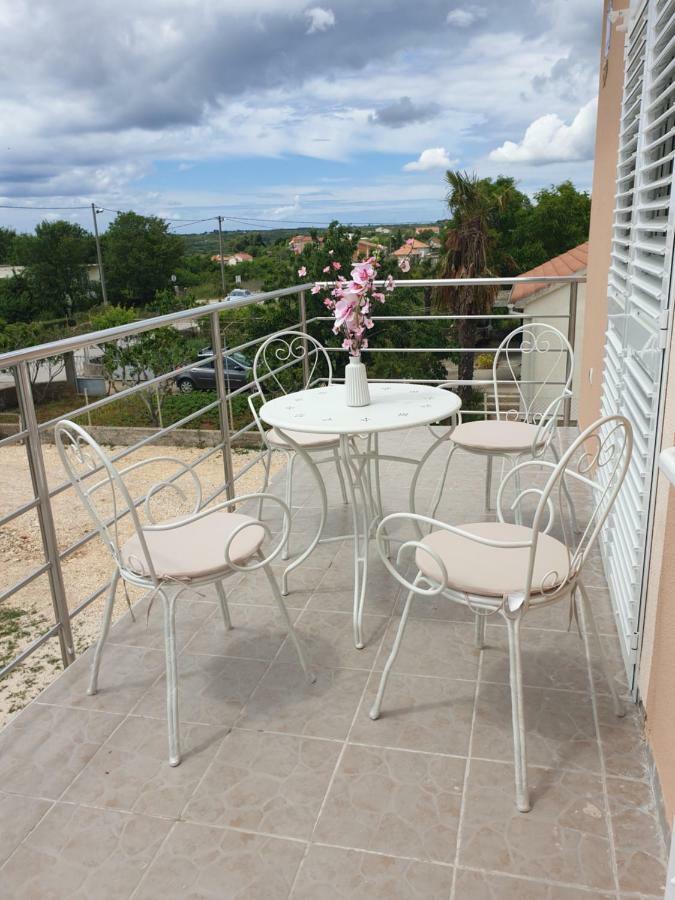 Nella Apartment